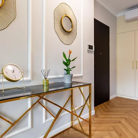 Botanica Vip By The Sea *