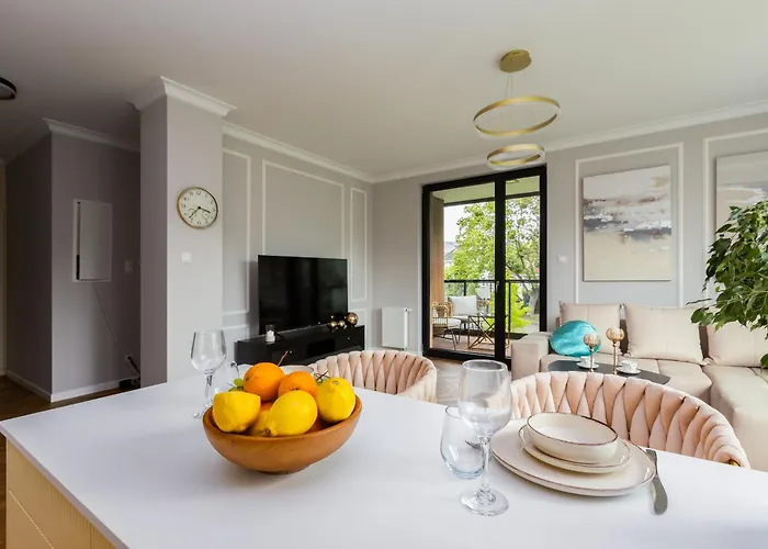 Botanica Vip By The Sea * グダニスク