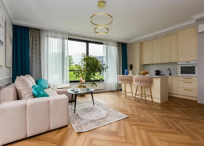 Botanica Vip By The Sea